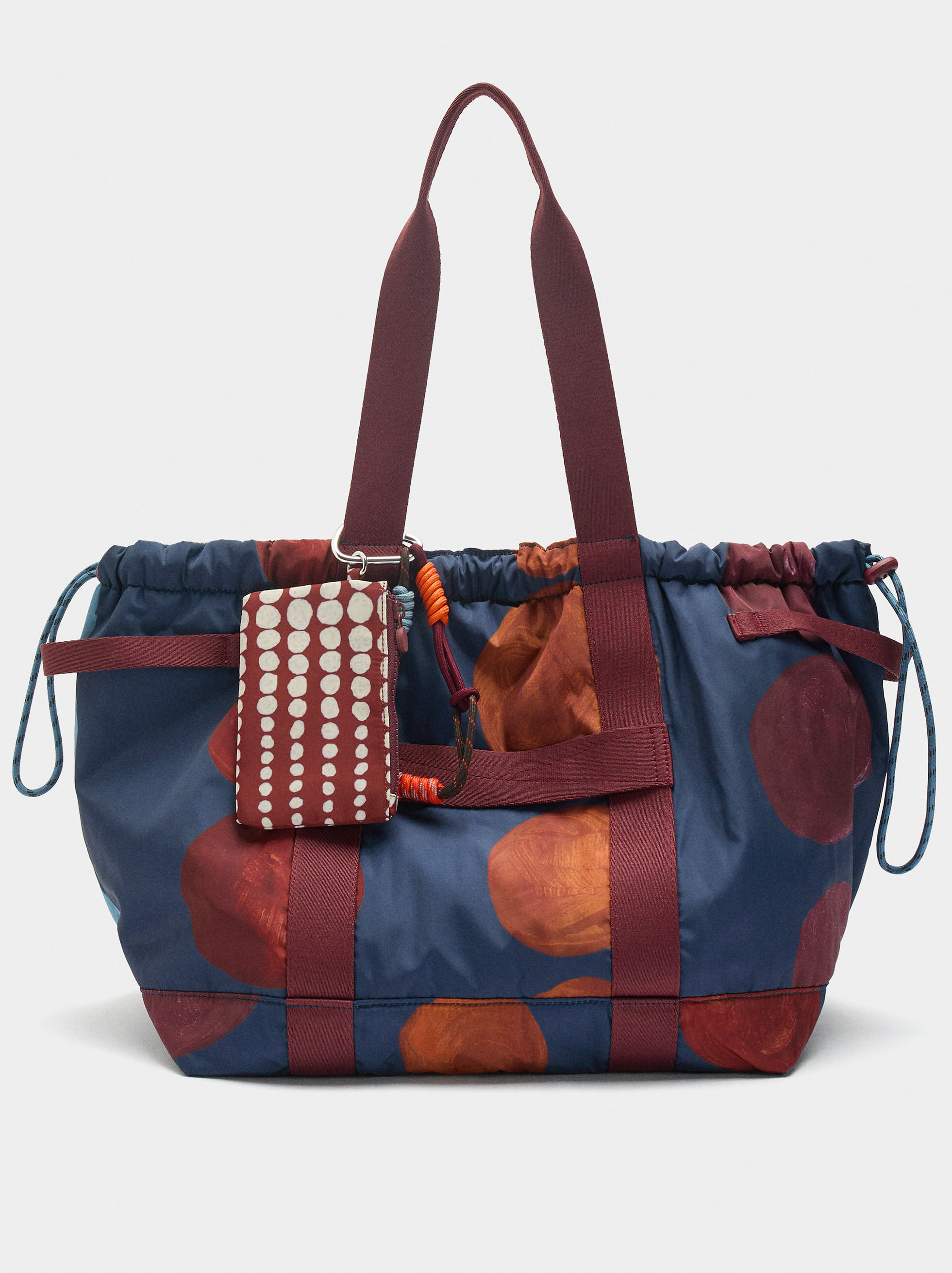 Resim Çift Taraflı Teknik Kumaş Weekend Çanta