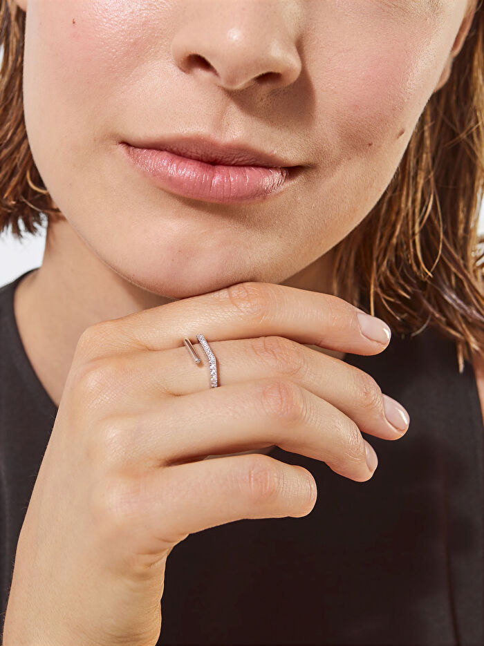 Kübik Zirkon Taşlı Gümüş Kaplama Yüzük