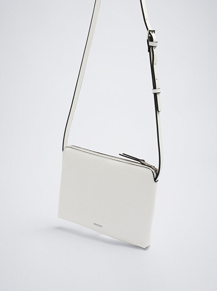 Dış Cepli Çapraz Askılı Çanta 