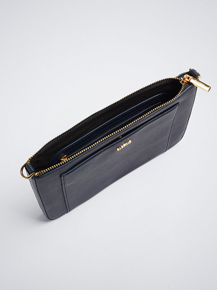 Dış Cepli Çapraz Askılı Çanta 