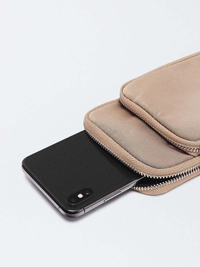 Teknik Kumaş Cep Telefonu Çantası