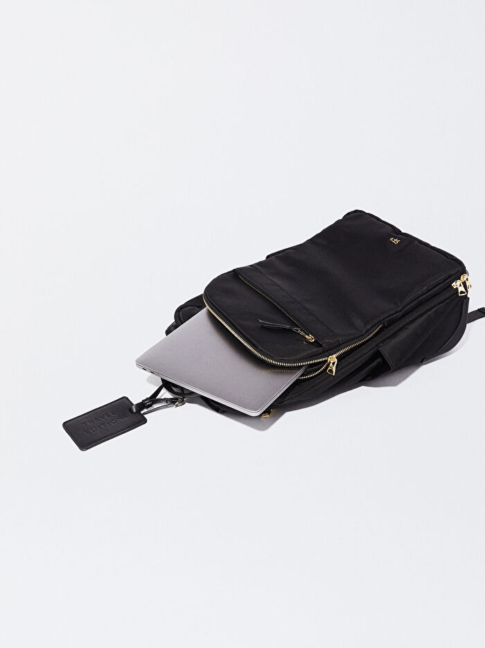 2'si 1 Arada Sırt Çantası ve Çekçekli Çanta