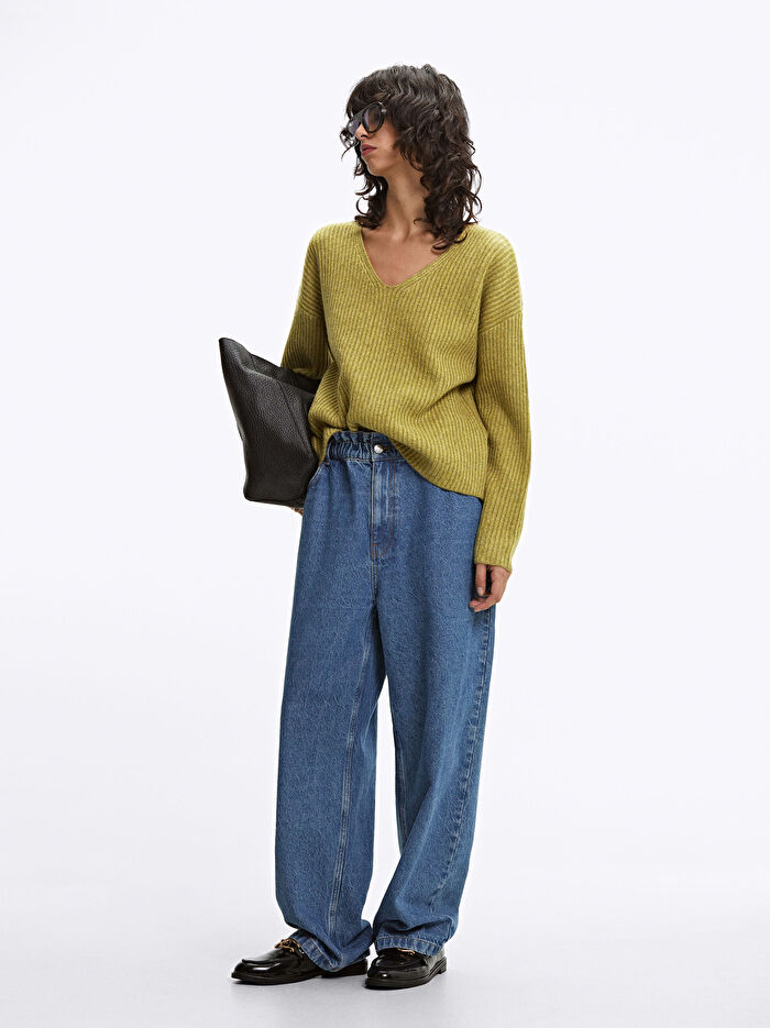 V Yaka Triko Süveter