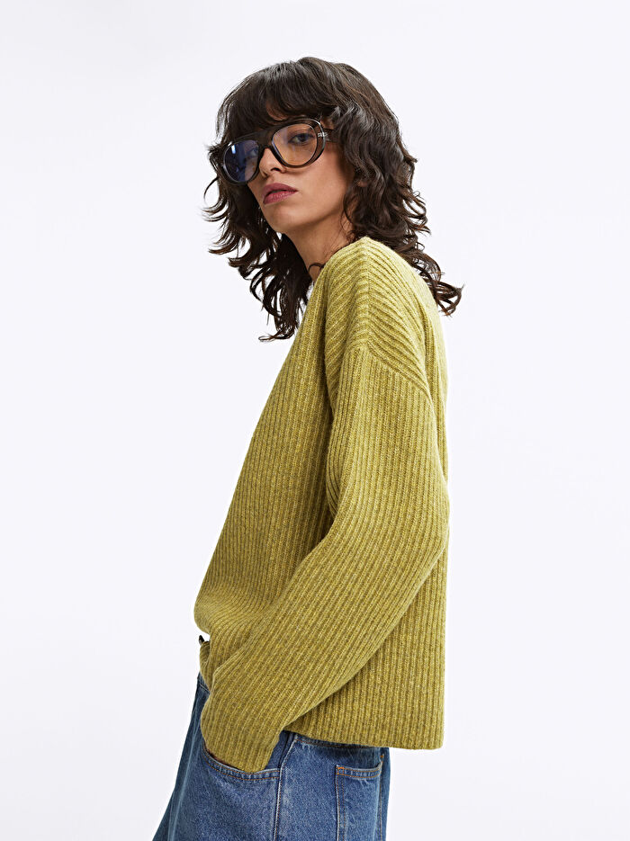 V Yaka Triko Süveter