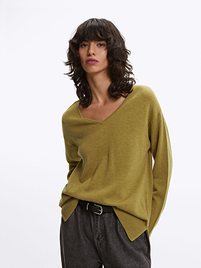 V Yaka Triko Süveter