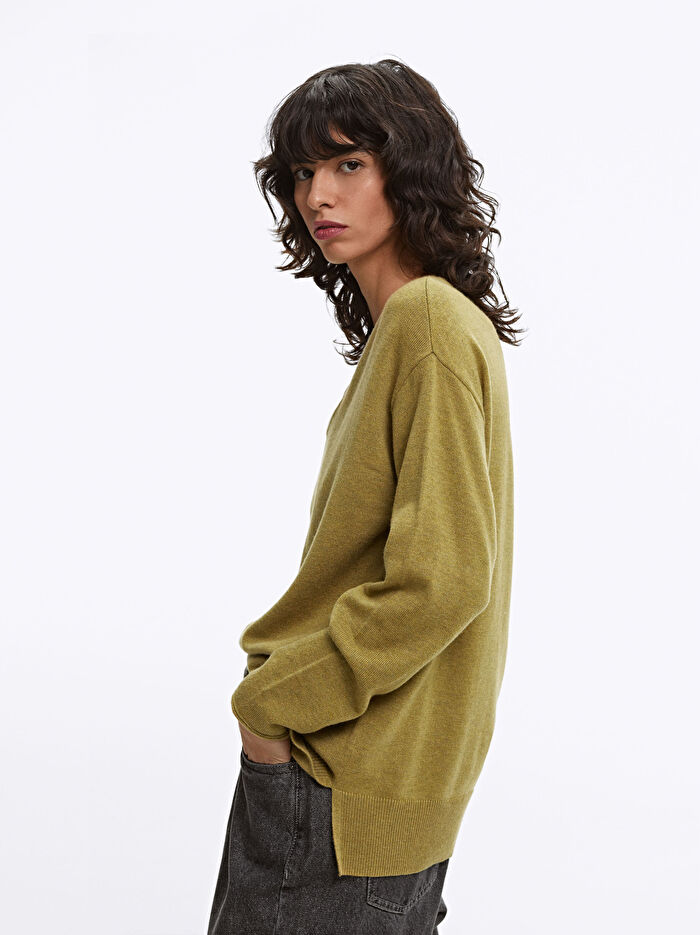 V Yaka Triko Süveter