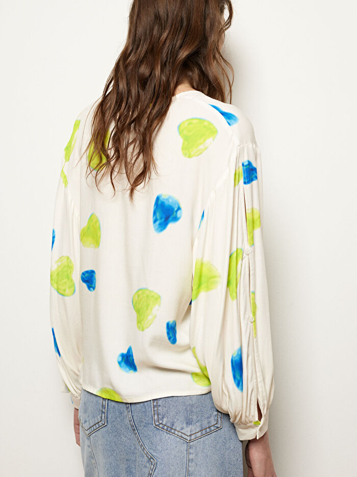 Kalp Desenli Gömlek