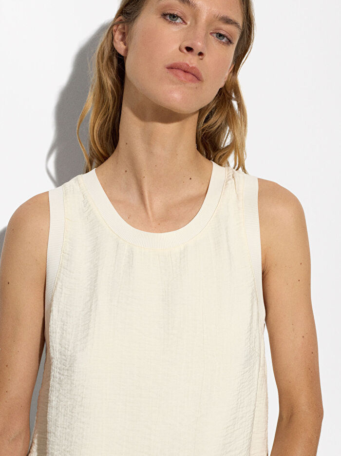 Buruşuk Kumaş Efektli Üst