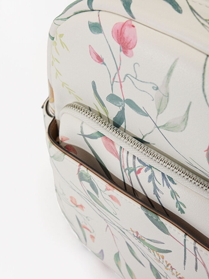 Çiçek Desenli Sırt Çantası