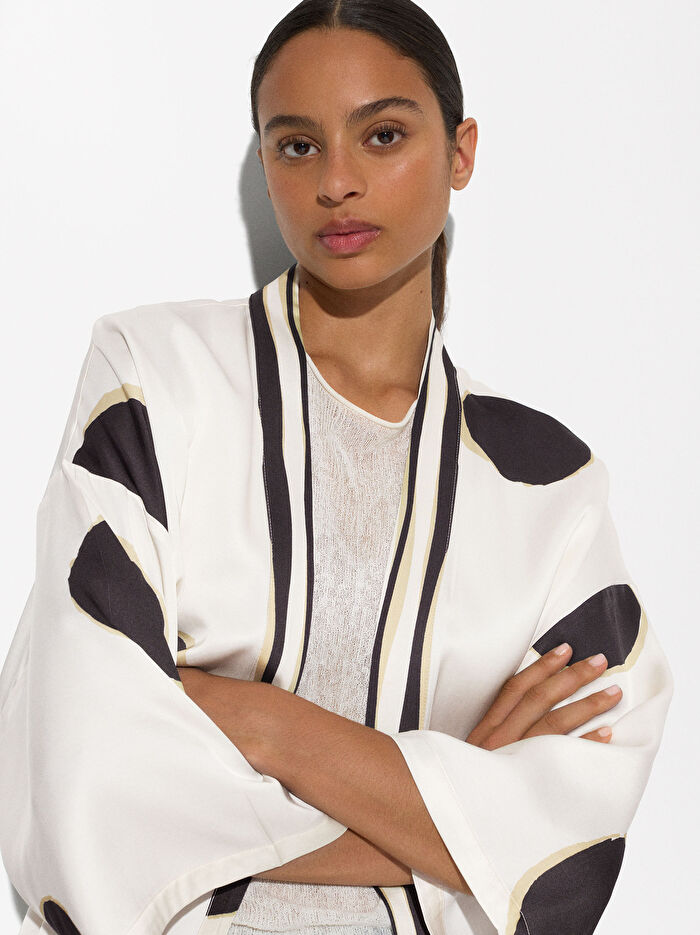 Puantiyeli Kimono