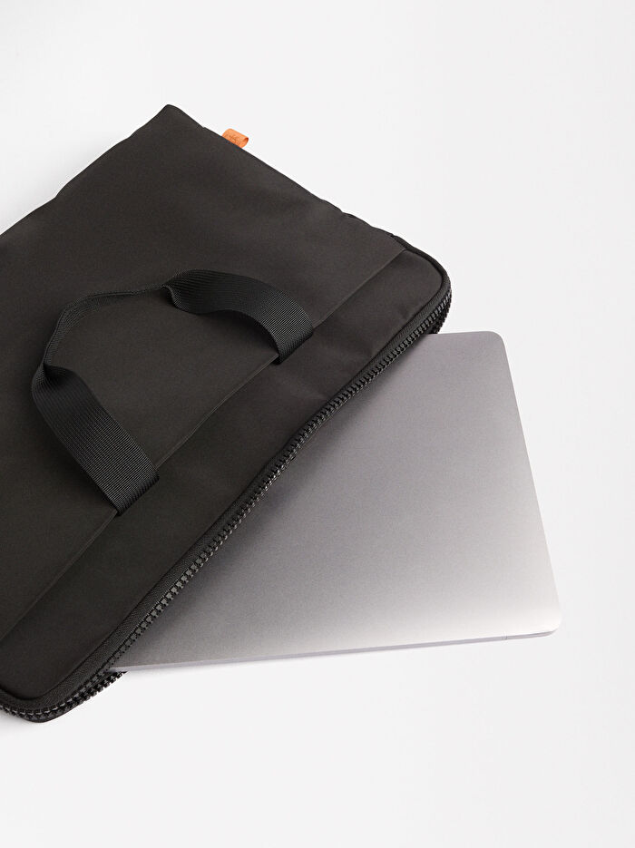 Desenli 15'' Laptop Kılıfı