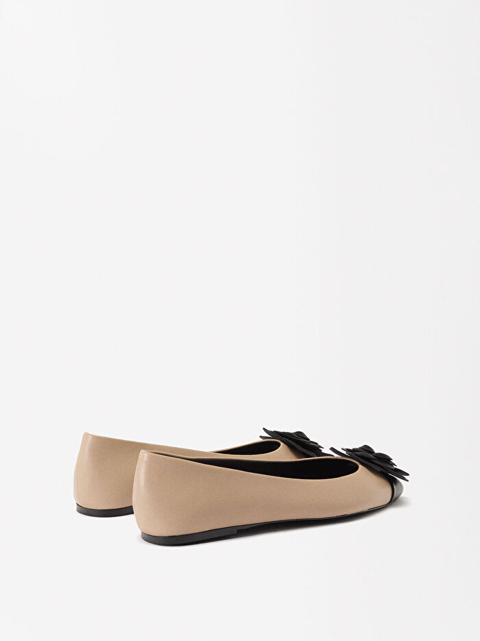 Çiçek Detaylı Babet