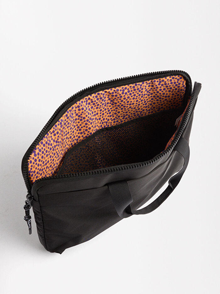 Desenli 15'' Laptop Kılıfı