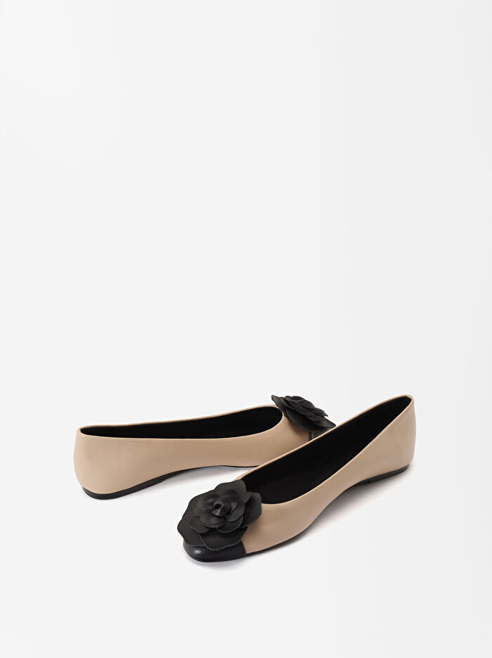 Çiçek Detaylı Babet