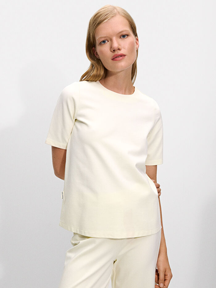 Yuvarlak Yaka T-Shirt