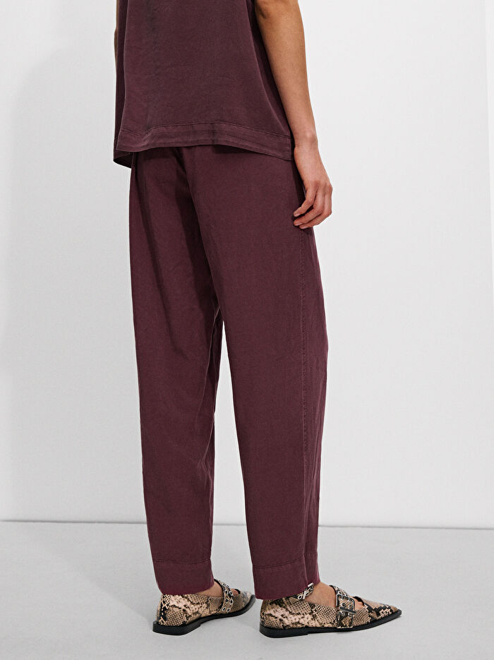 Dökümlü Düz Pantolon