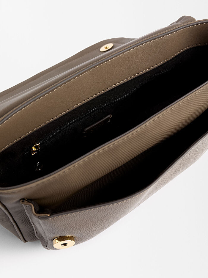 Mıknatıs Kapaklı Çapraz Askılı Çanta