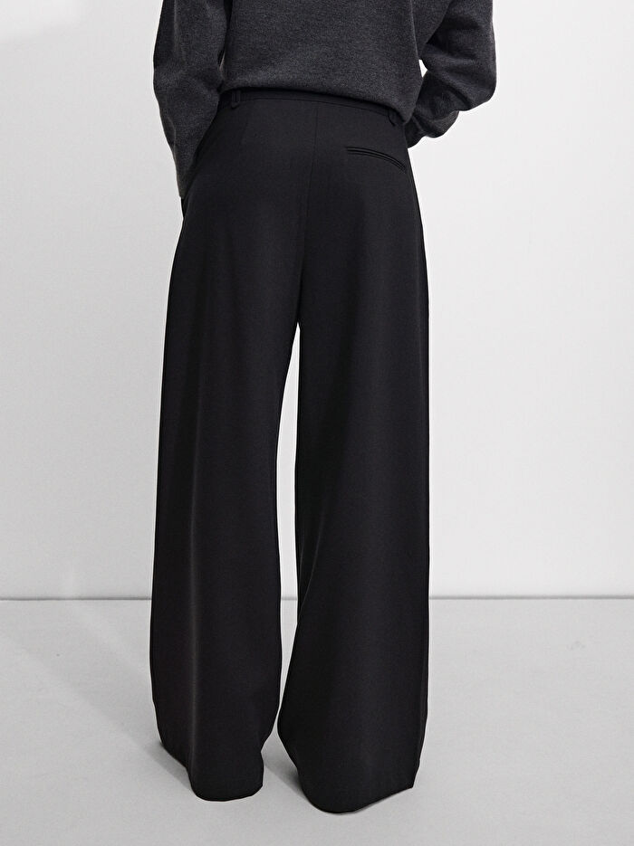 Pile Dökümlü Pantolon