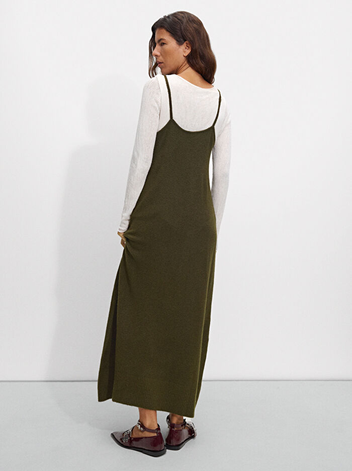 Uzun Örme Yün Elbise