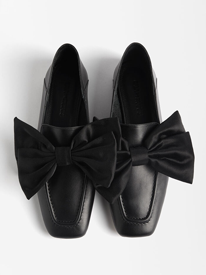 Fiyonklu Deri Makosen