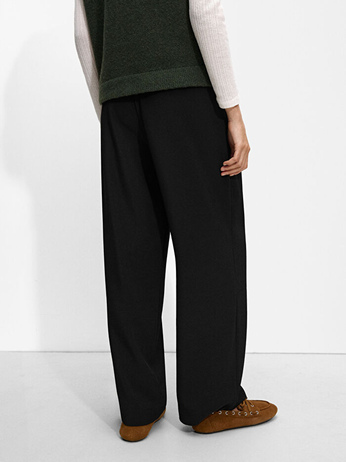 Pile Dökümlü Pantolon