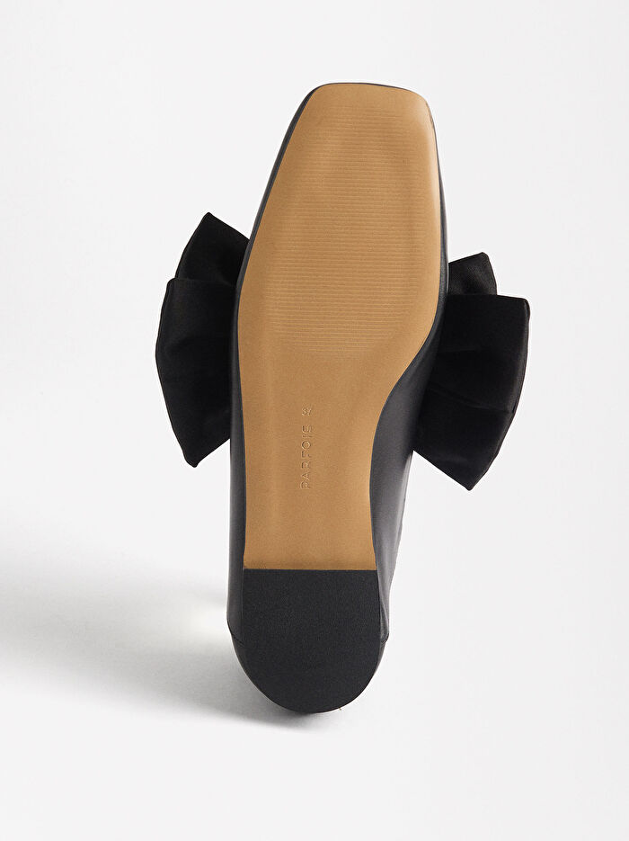 Fiyonklu Deri Makosen