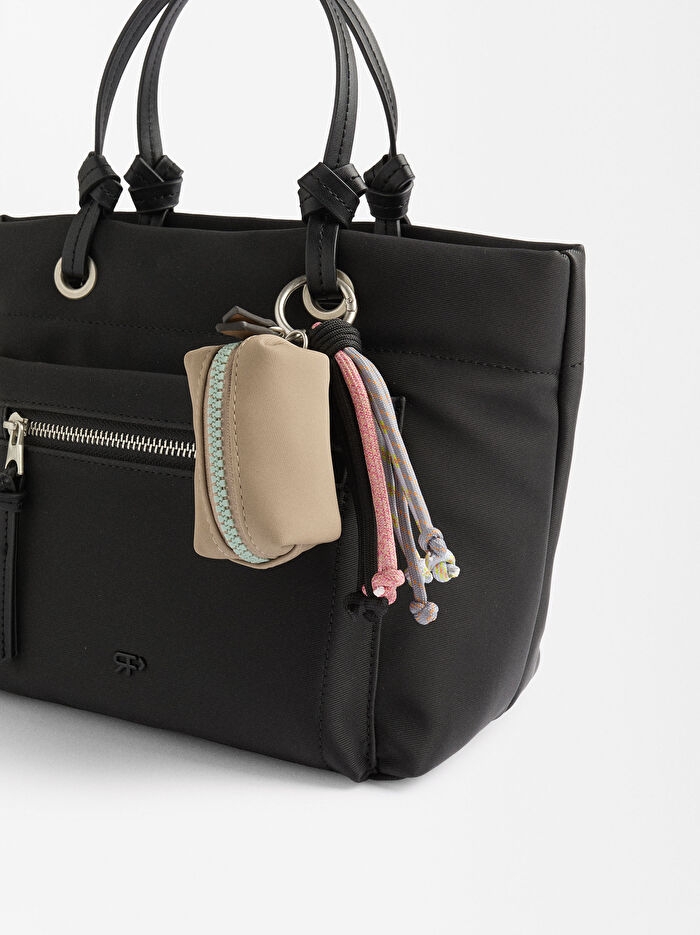Charm'lı Teknik Kumaş Tote Çanta