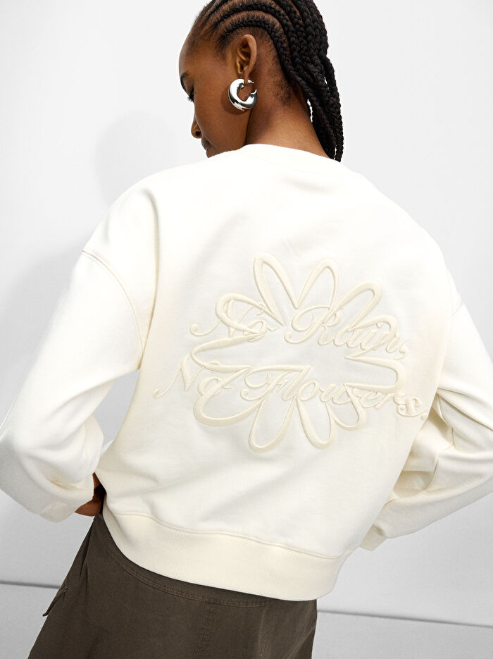 Çiçek Desenli Sweatshirt