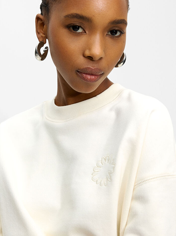 Çiçek Desenli Sweatshirt