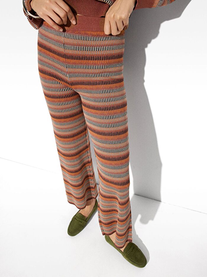 Çizgili Jakarlı Triko Pantolon