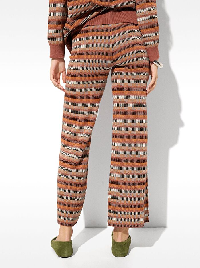Çizgili Jakarlı Triko Pantolon