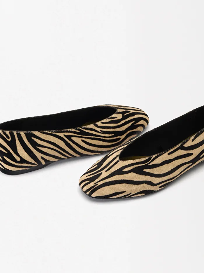 ONLINE ÖZEL - Hayvan Desenli Deri Babet