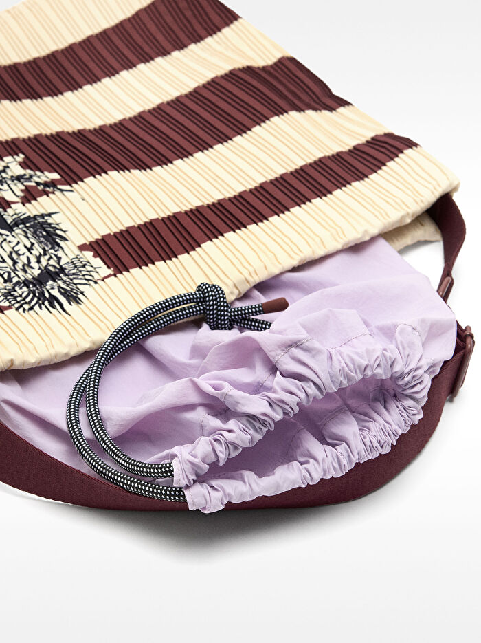 Çizgili Teknik Kumaş Omuz Çantası