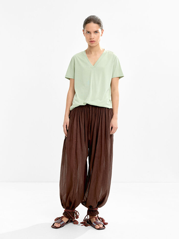 V-Yaka Basic T-shirt
