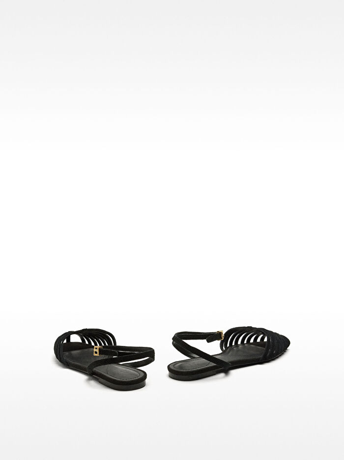 Deri Kayışlı Düz ​​Sandalet