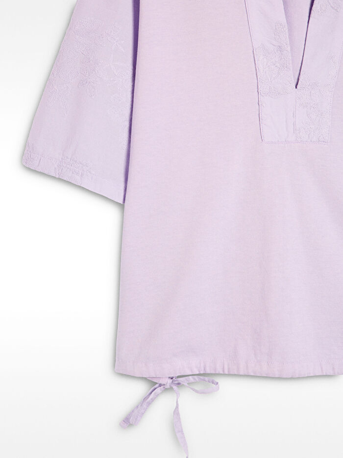 %100 Pamuk Nakışlı T-Shirt