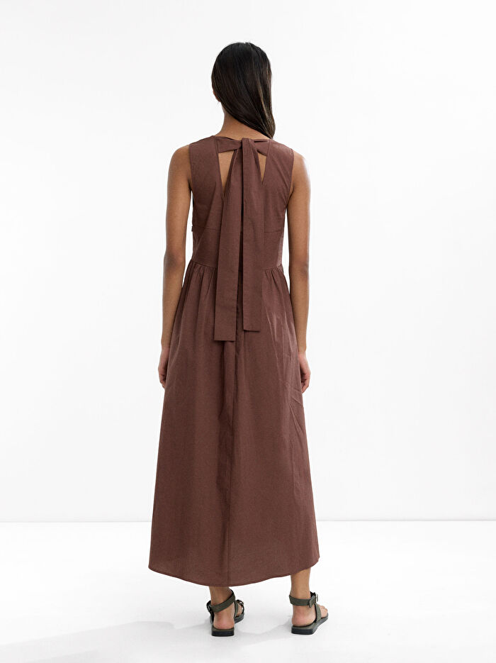 Beli Oturan Midi Elbise