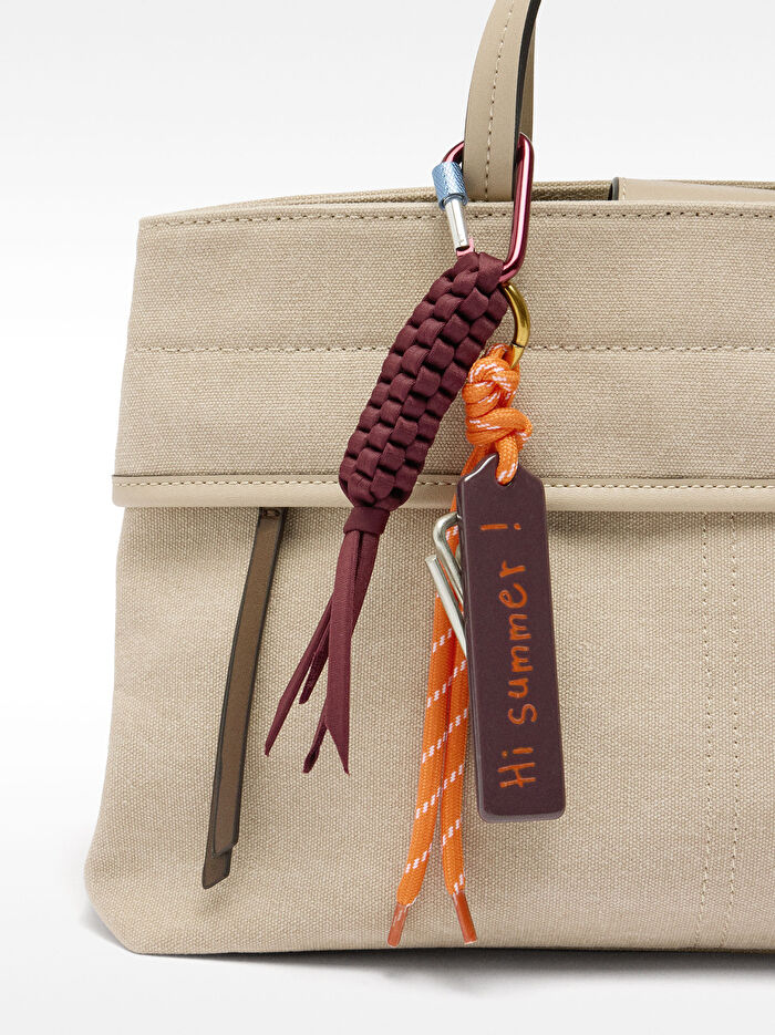 Charm'lı Kanvas Tote Çanta