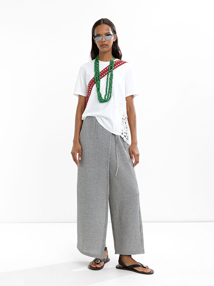 %100 Pamuk Nakışlı Tişört