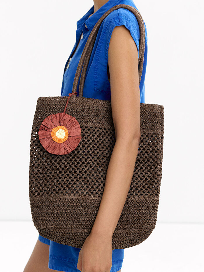 Charm'lı Hasır Efektli Shopper Çanta