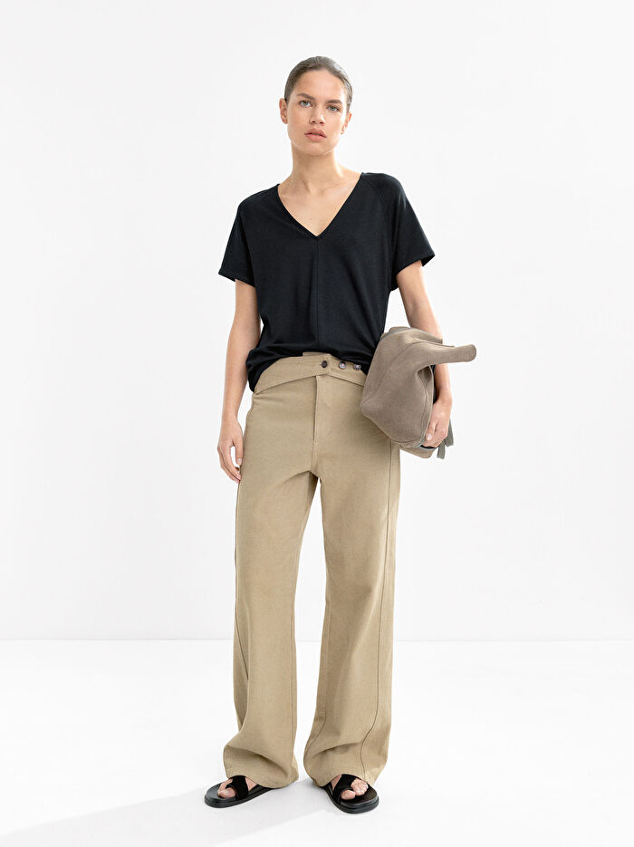 V-Yaka Basic T-shirt