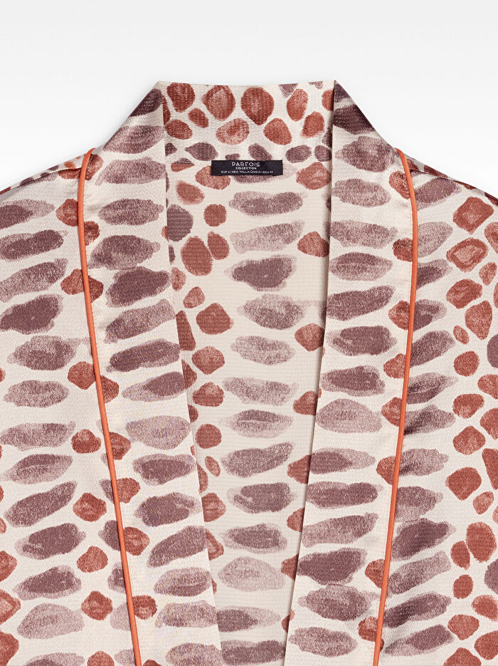 Dokulu Desenli Kimono