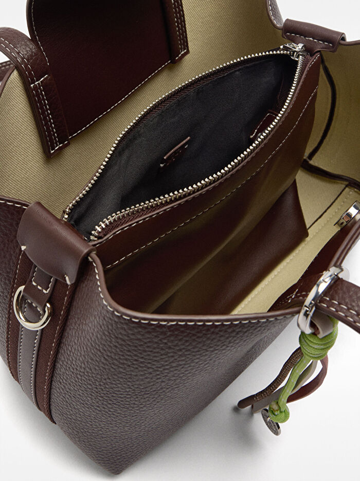 Charm'lı Tote Çanta