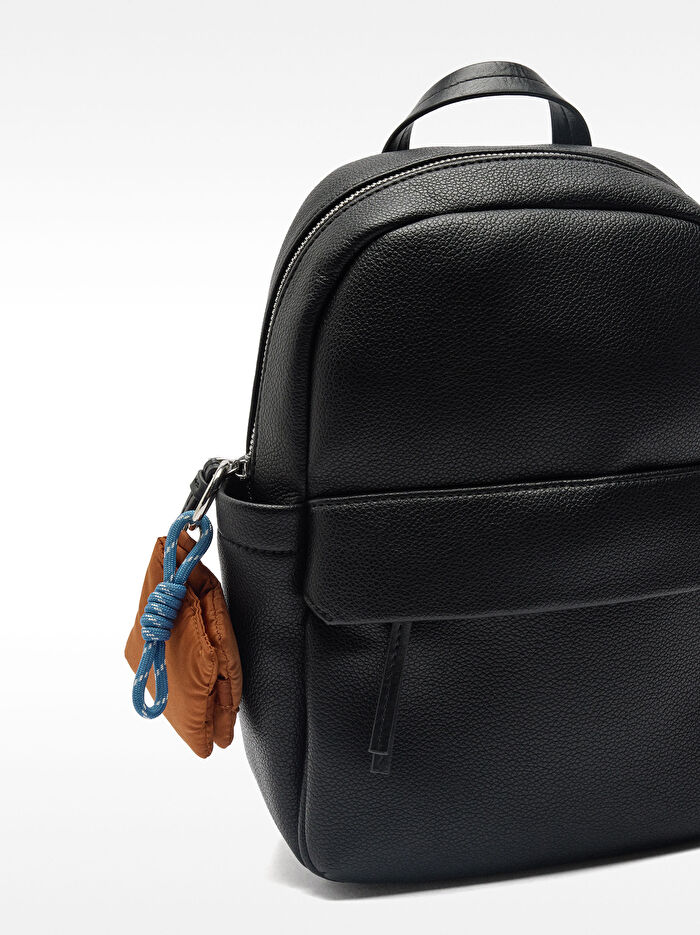 Charm'lı Basic Sırt Çantası