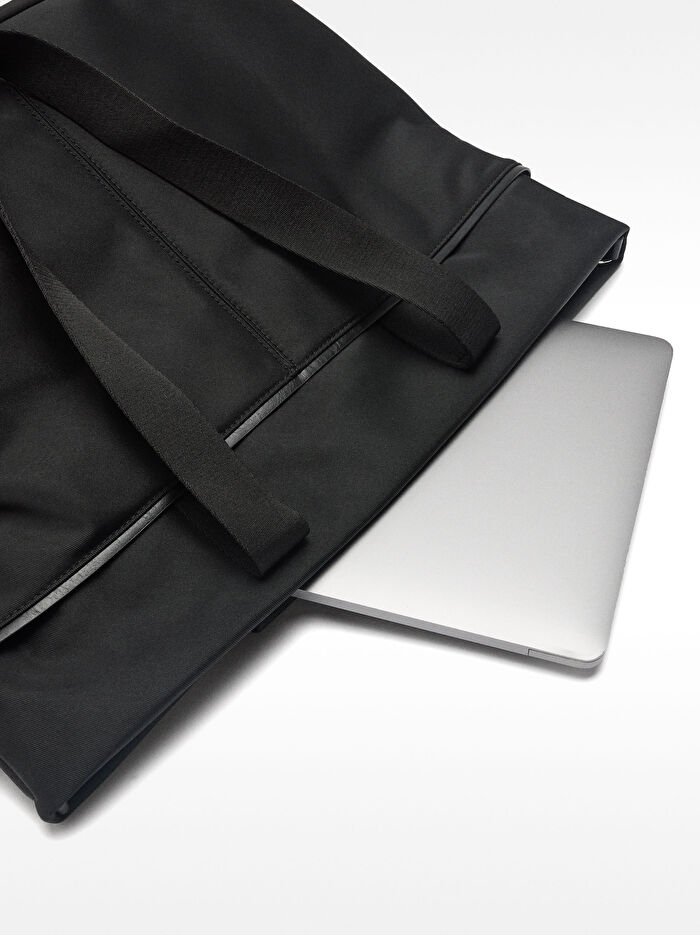 13 İnç Teknik Kumaş Laptop Çantası
