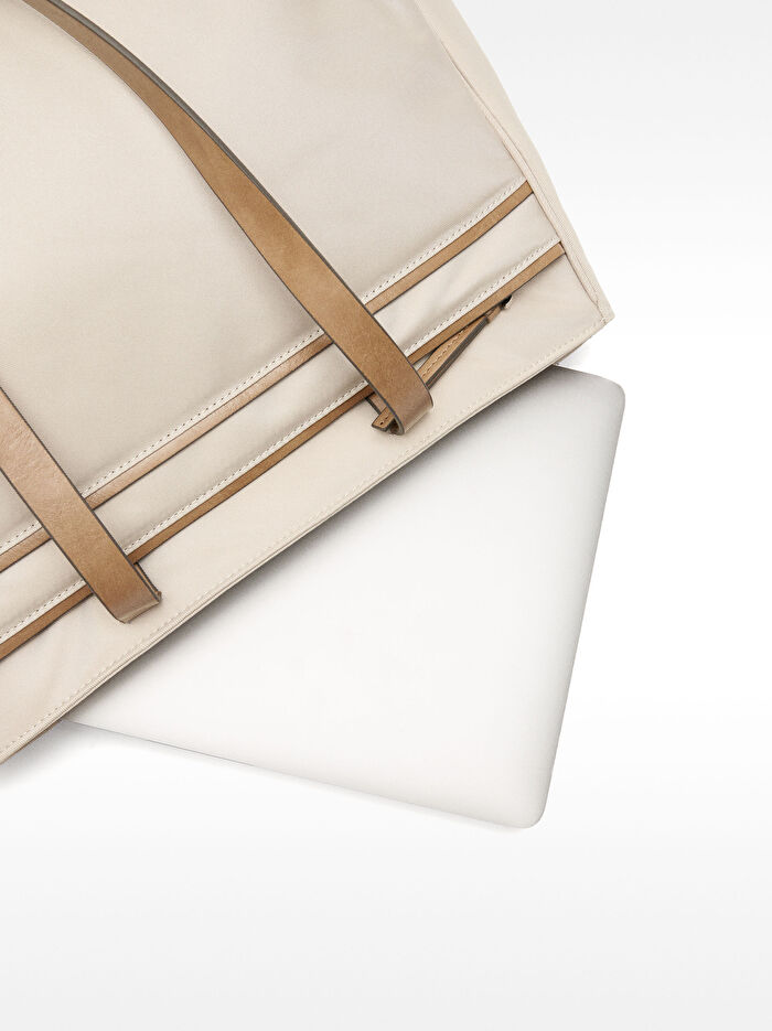 13 İnç Teknik Kumaş Laptop Çantası