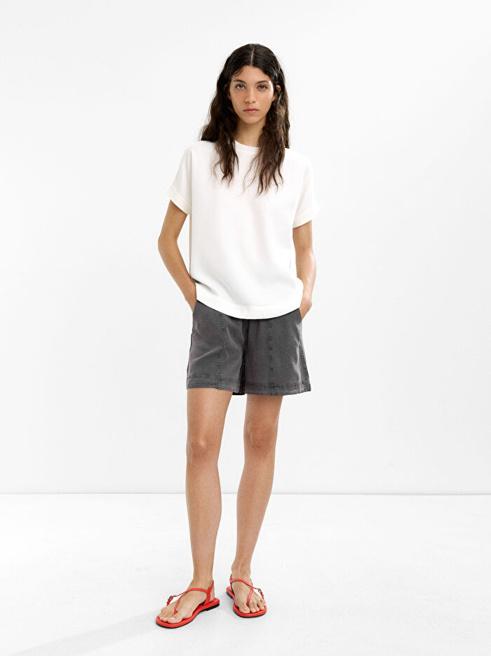 %100 Liyosel T-Shirt