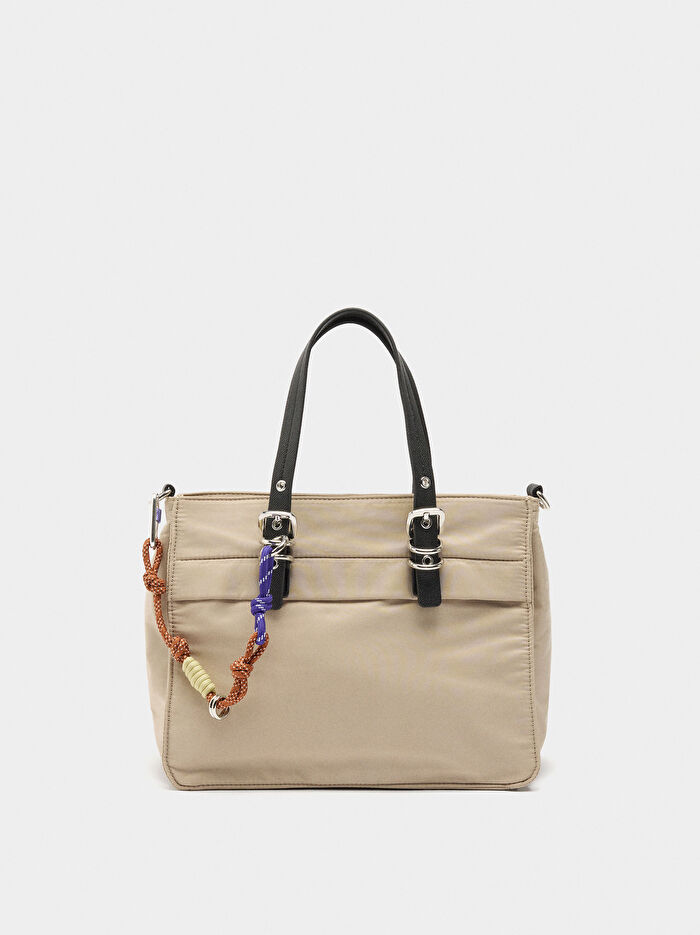 Charm’lı Teknik Kumaş Tote Çanta