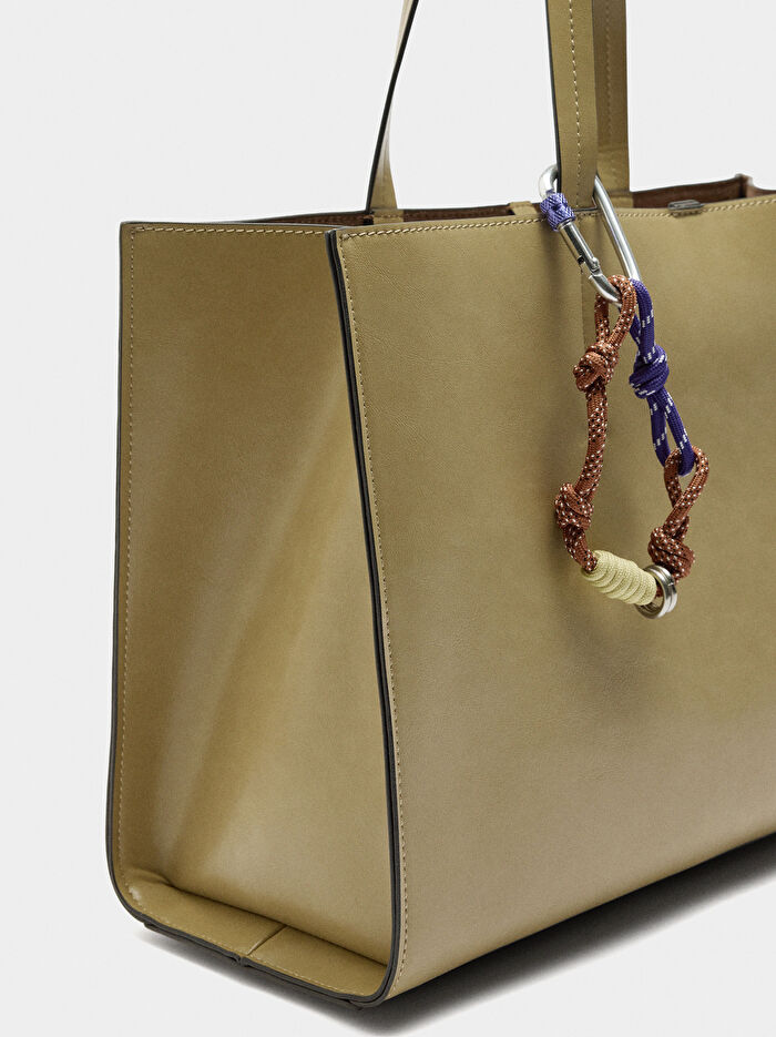 Charm'lı Shopper Çanta