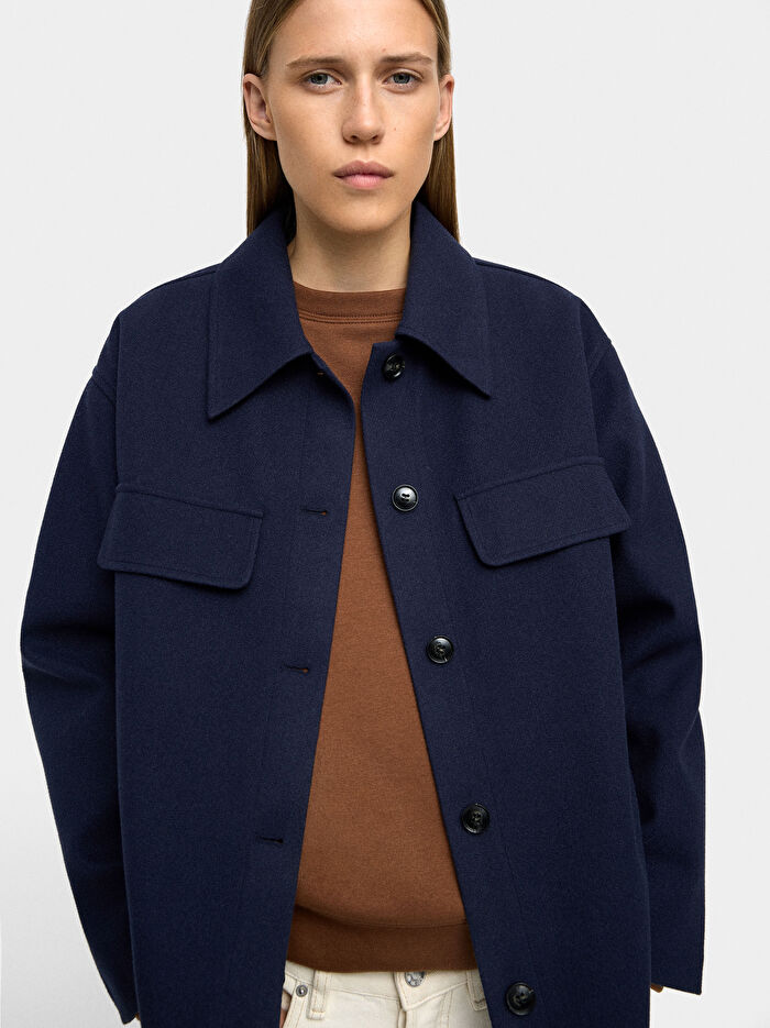 Yaka Detaylı Overshirt